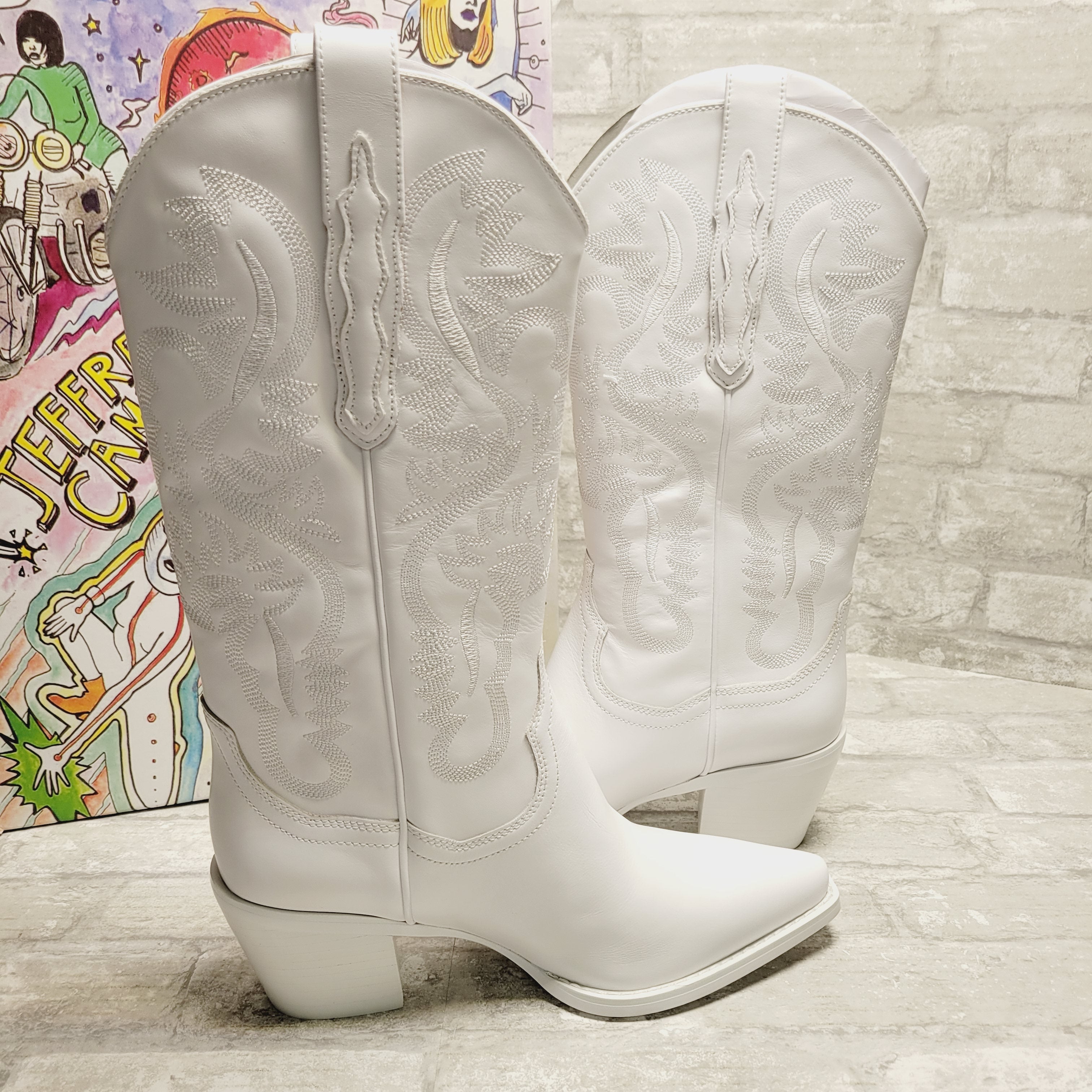 Jeffrey Campbell Women's Dagget Western Boot Snip Toe , White 8.5M (8087707222254)